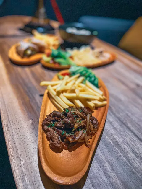IZZI ROOFTOP LOUNGE & RESTAURANT & BAR & SHISHA