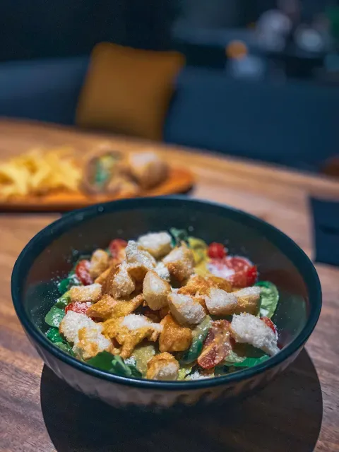 IZZI ROOFTOP LOUNGE & RESTAURANT & BAR & SHISHA