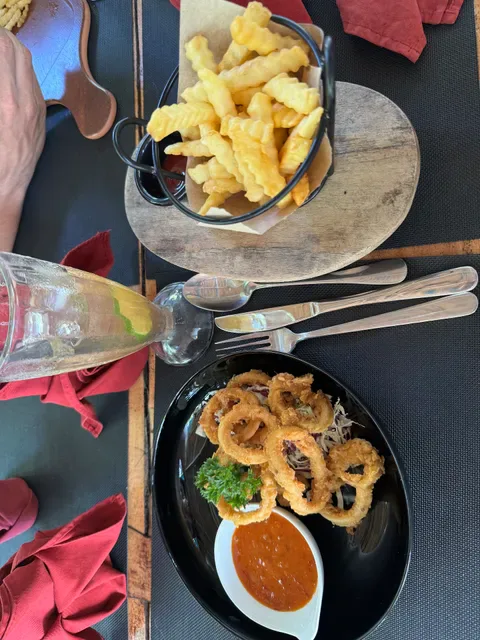 Jaring Kitchen & Drinks