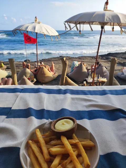 La Brisa Bali | Beach Club