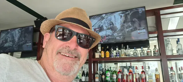 Legends Bistro & Sports Bar