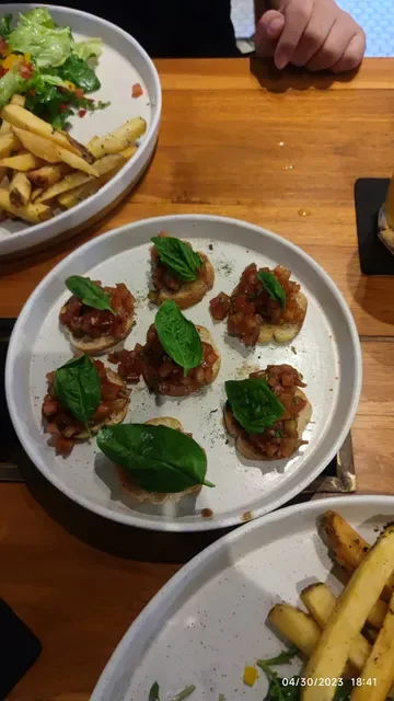 Legends Bistro & Sports Bar