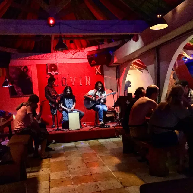 Lovin Bar & Restaurant