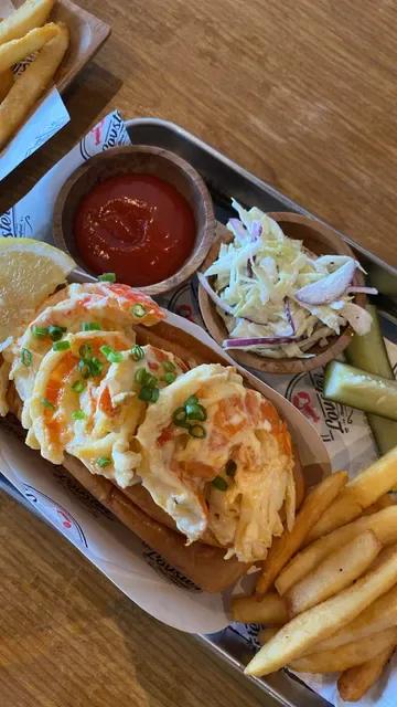 LOVSTER | Seminyak