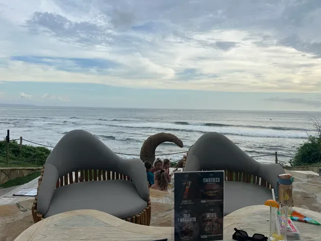 Luna Beach Club