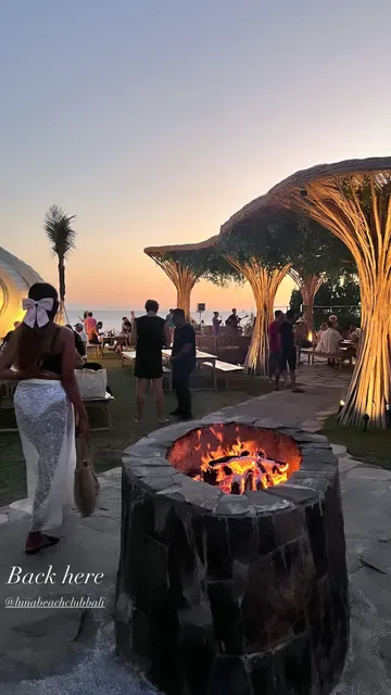 Luna Beach Club