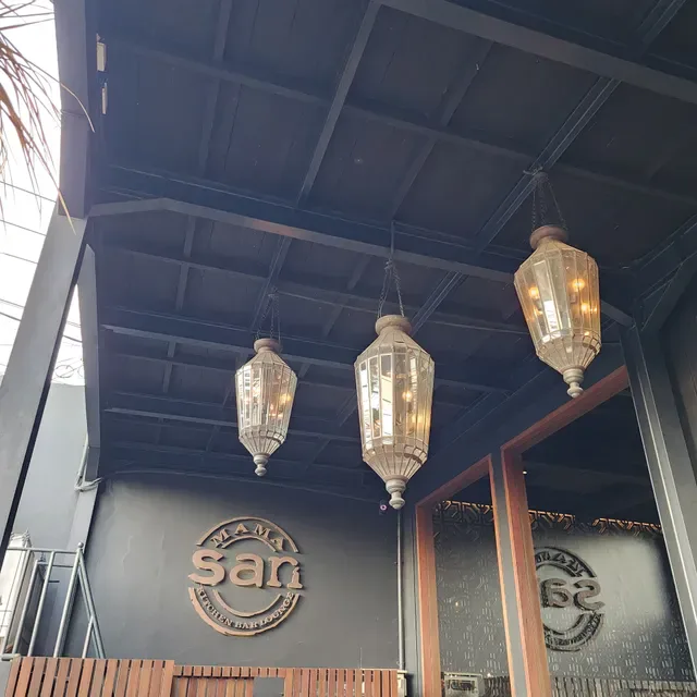 Mamasan Bali