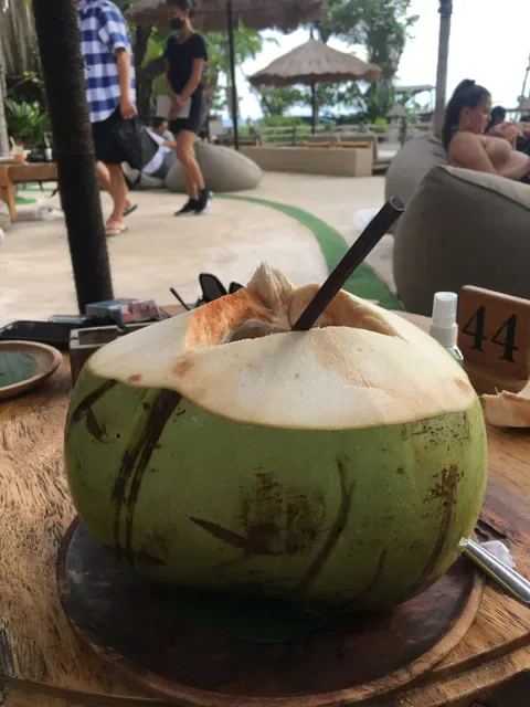 Mano Beach House