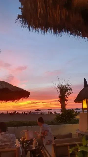 Mano Beach House