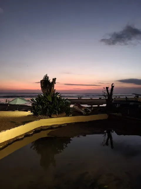Mano Beach House