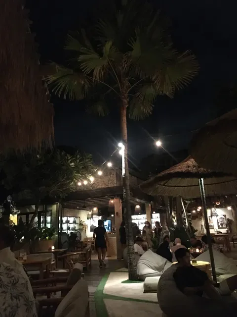 Mano Beach House