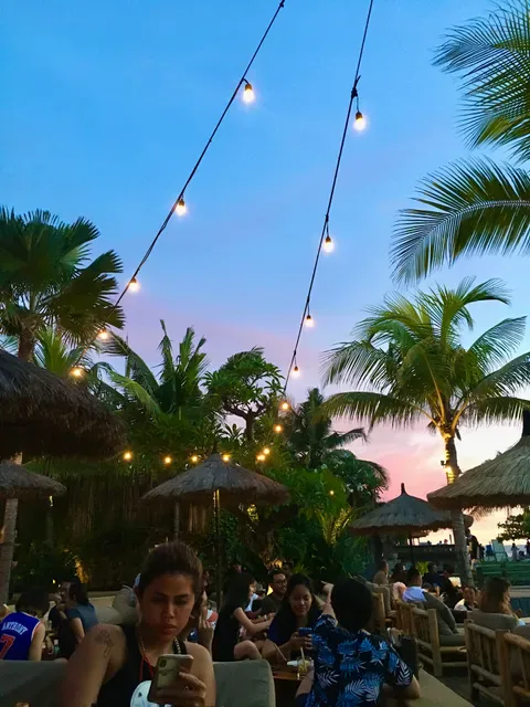 Mano Beach House