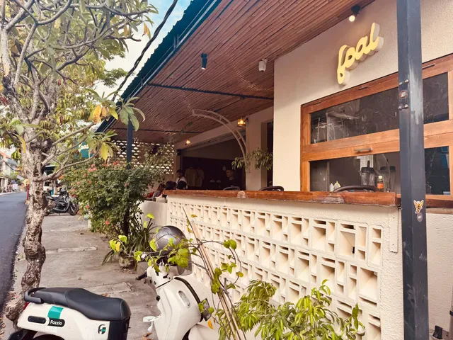 Foal Cafe