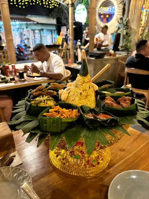 Monkey Legend Restaurant & Bar