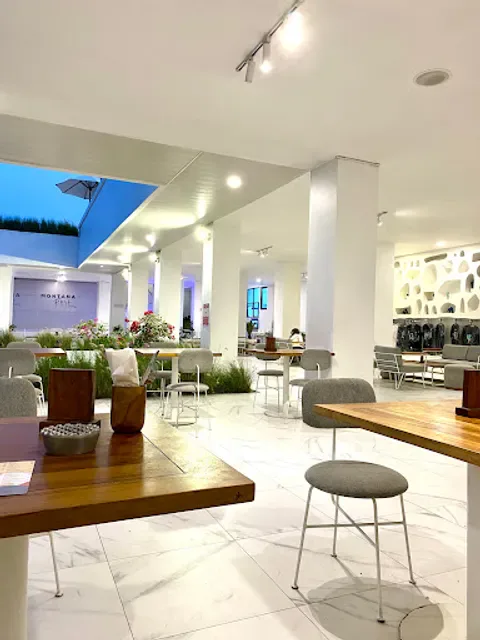 Montana Del Cafe