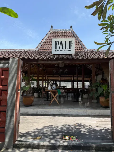 Pali