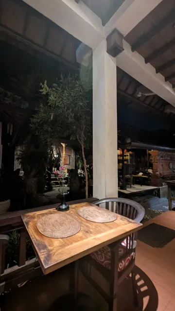 Savannah Moon