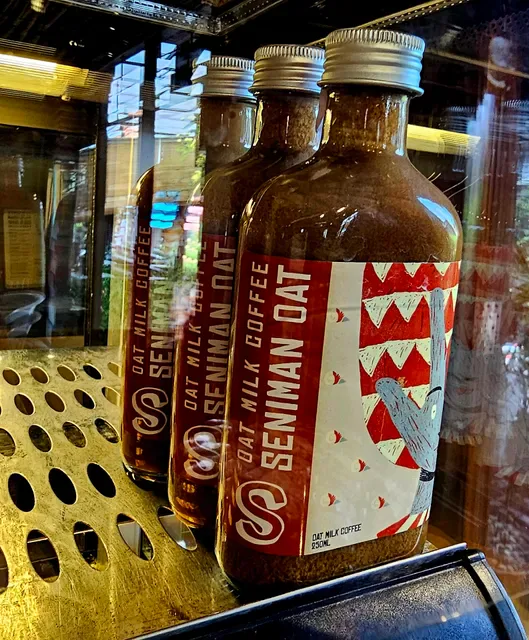 Seniman Coffee