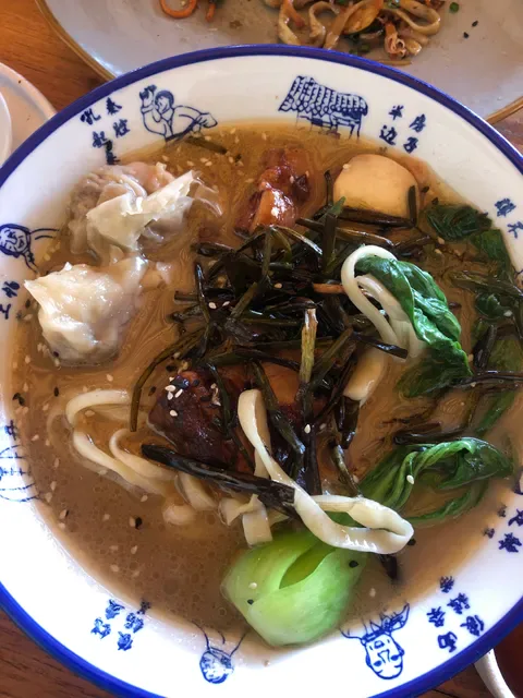 SISTA Dumpling 喜食 Berawa ( last order 22.15pm )