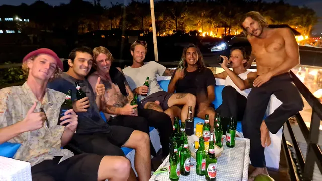 Surfers bar bali