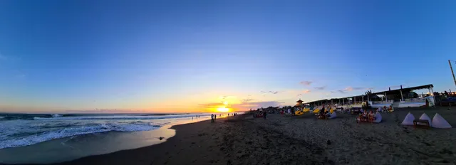 Surfers bar bali