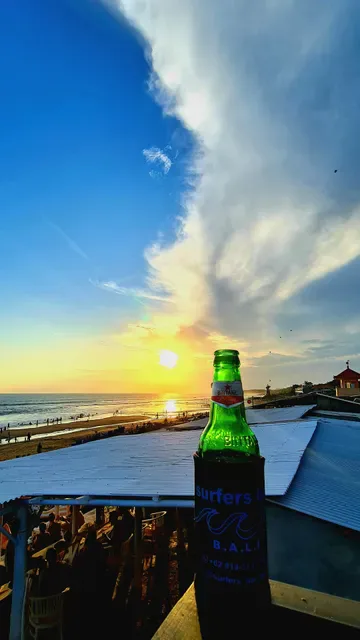 Surfers bar bali