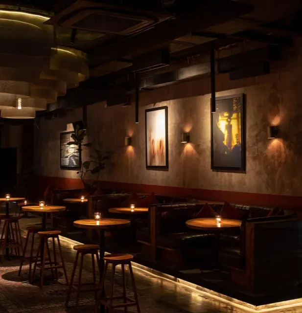 The Back Room l Cocktail Bar