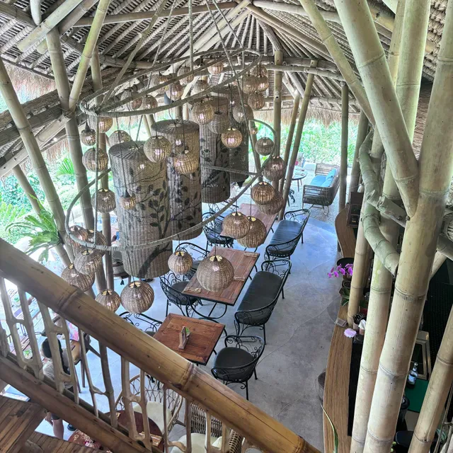 Tis Cafe