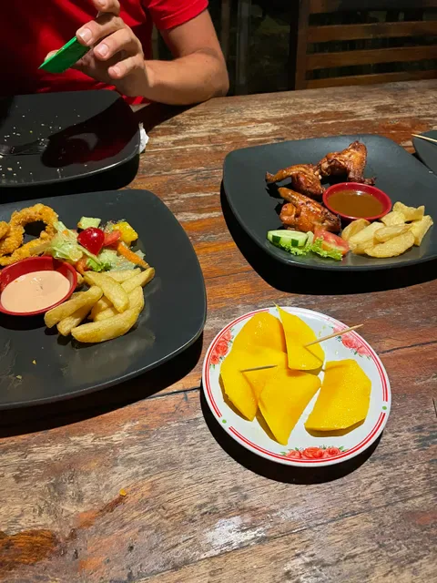Warung Wayan. W.W