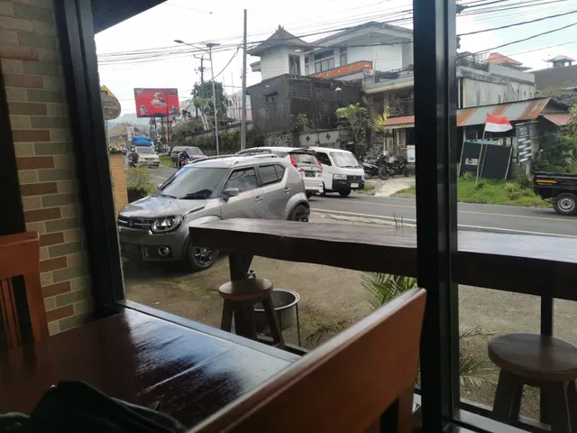 Waroeng Buyan 818