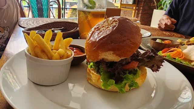 KALAMANSI - BALINESE - INDONESIAN RESTAURANT