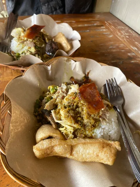 Warung Babi Guling Putra Celagi