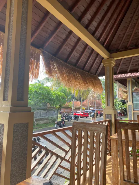 Warung Babi Guling Putra Celagi