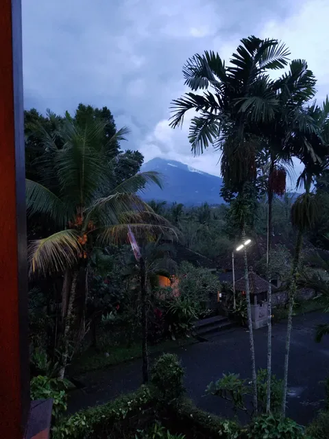 Cempaka Belimbing Villas