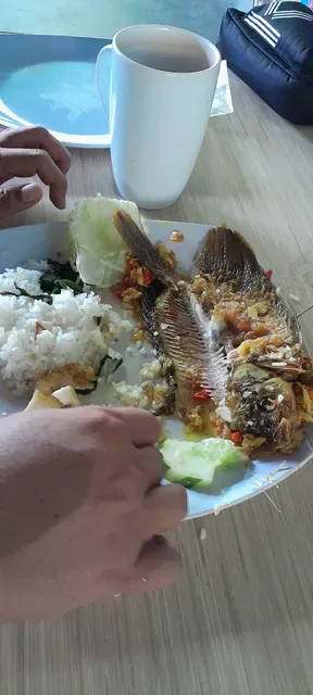 Paon Mak Mo