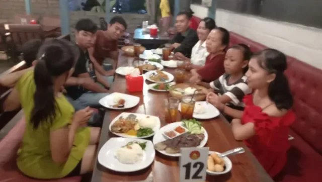 Paon Mak Mo