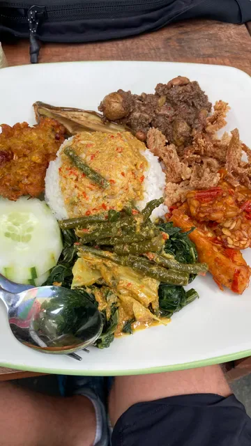 Warung Sripadi
