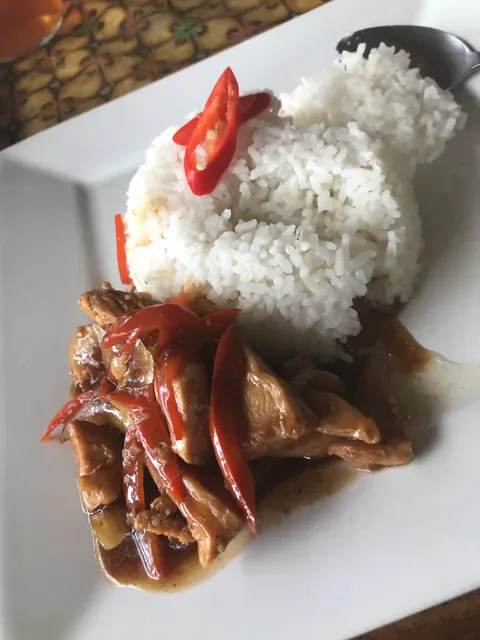 Sari timbul resto by kububali
