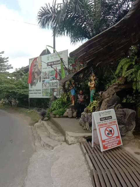 Sari timbul resto by kububali