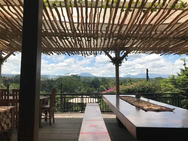 Sari timbul resto by kububali