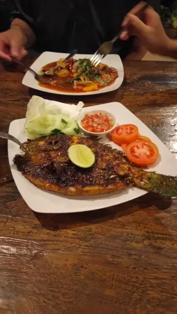 Mae Warung The Little tacoz Cafe