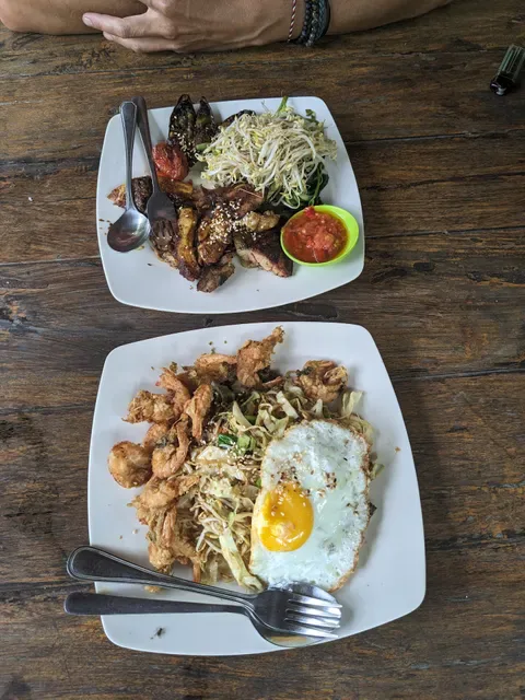 Mae Warung The Little tacoz Cafe