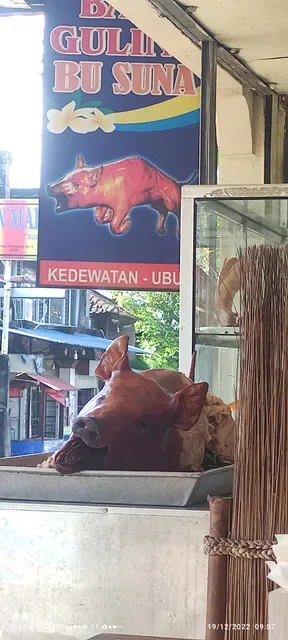 Babi Guling Ibu Suna