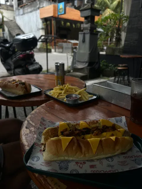Chopperdog Restaurant And Bar