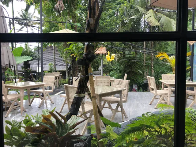 E2C Coffee & Eatery Ubud