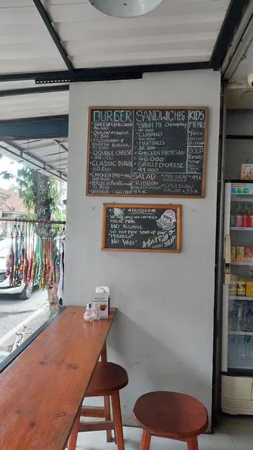 Halal Ubud Burger