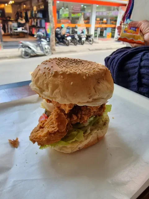 Halal Ubud Burger