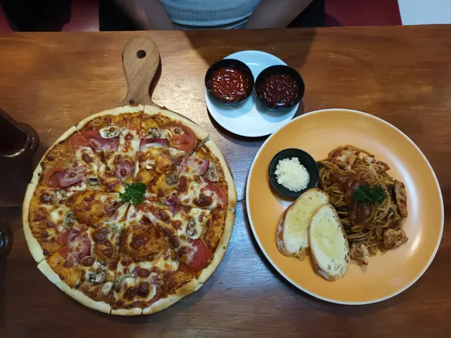 Kakiang Bakery & Cafe
