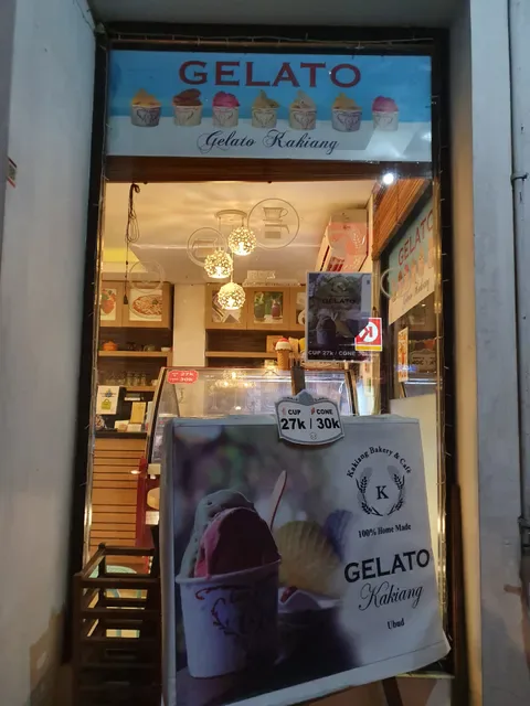 Kakiang Bakery & Cafe