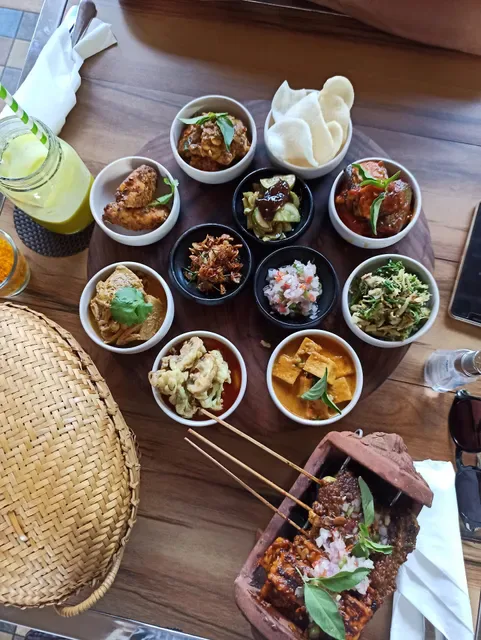 KEMULAN Kitchen & Culture